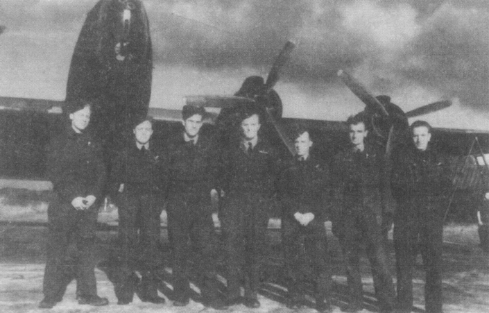 De bemanning van de Halifax die op 8 februari 1945 neerstortte te Lommel