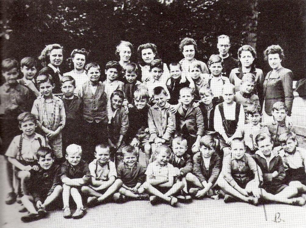 Tweede rij, tweede van rechts Bruno Goldstein Foto Bruno Goldstein